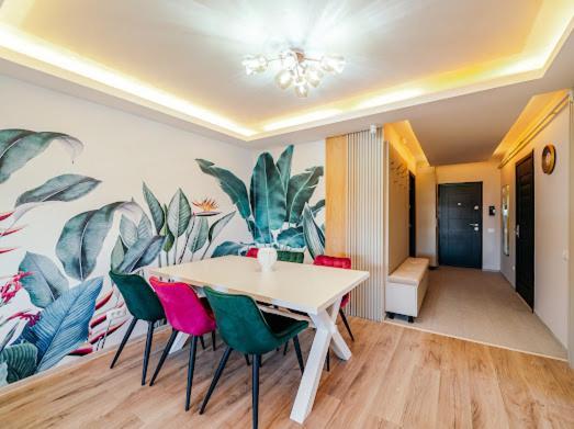 Rainforest Apartament Ghimbav Luaran gambar