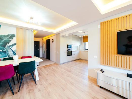 Rainforest Apartament Ghimbav Luaran gambar